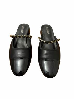 Qupid Black Chain-Accent Slip-On Mules
